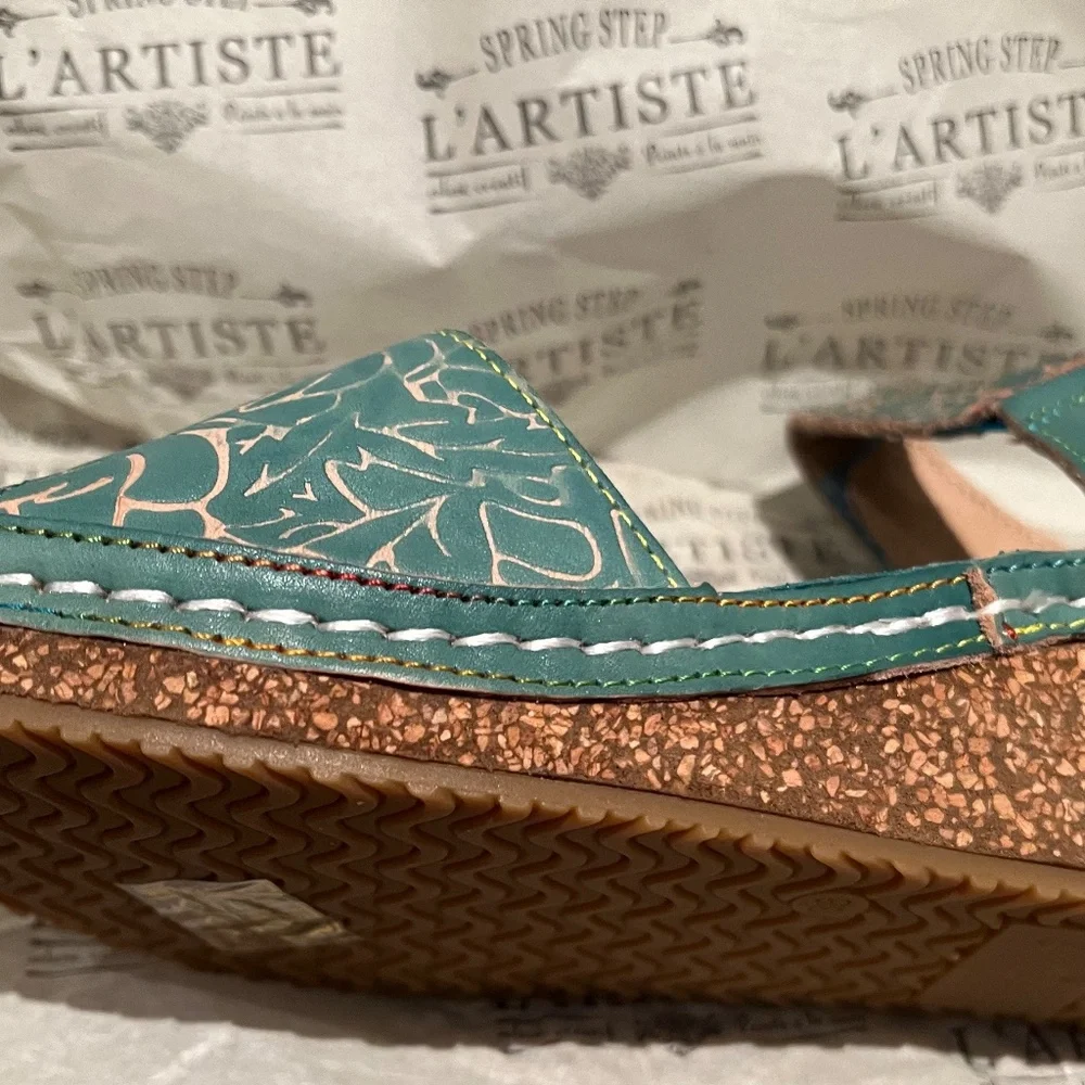 New L'Artiste by Spring Step Leather Wedge Sandals Cuteness Teal Embossed NIB - Picture 12 of 14